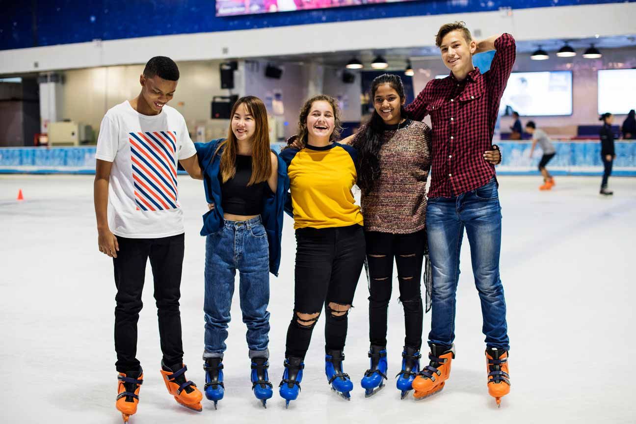 group skating